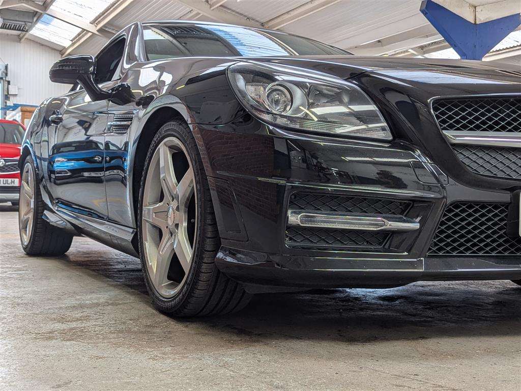 <p>2012 MERCEDES-BENZ SLK250 AMG SPORT CDI BLUE</p>
