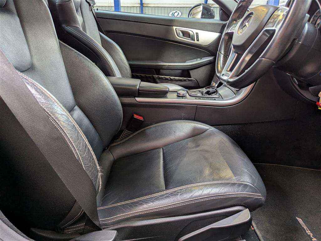 <p>2012 MERCEDES-BENZ SLK250 AMG SPORT CDI BLUE</p>
