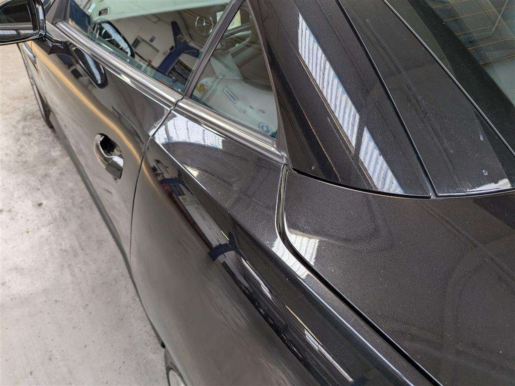 <p>2012 MERCEDES-BENZ SLK250 AMG SPORT CDI BLUE</p>