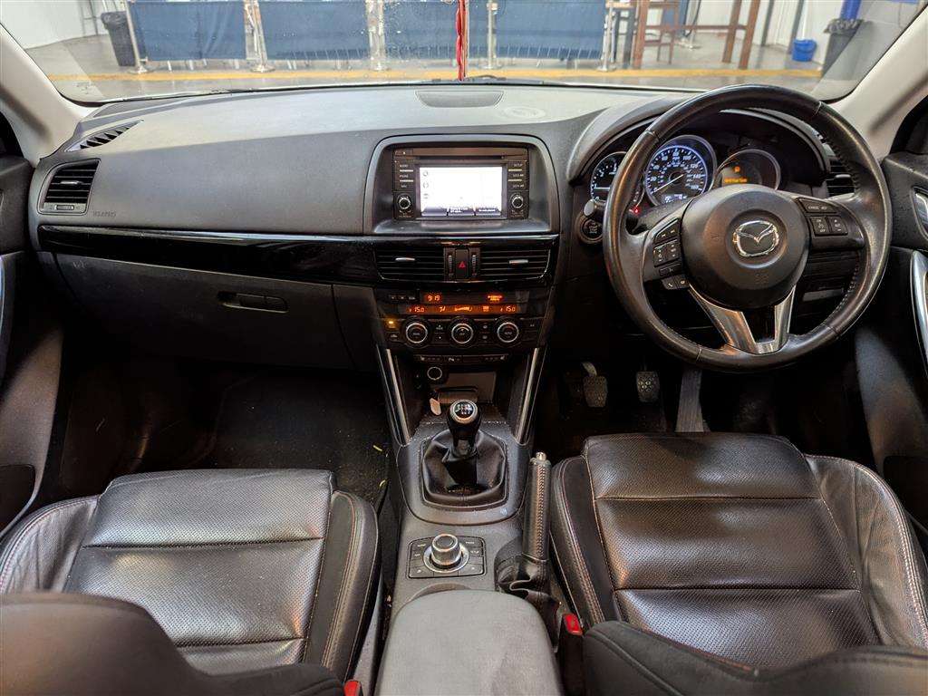 <p>2013 MAZDA CX-5 SPORT NAV D</p>