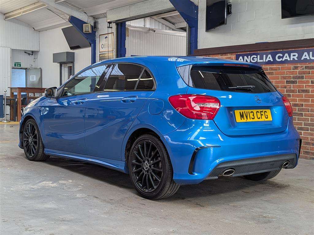 <p>2013 MERCEDES-BENZ A180 BLUE-CY AMG SPORT CD</p>