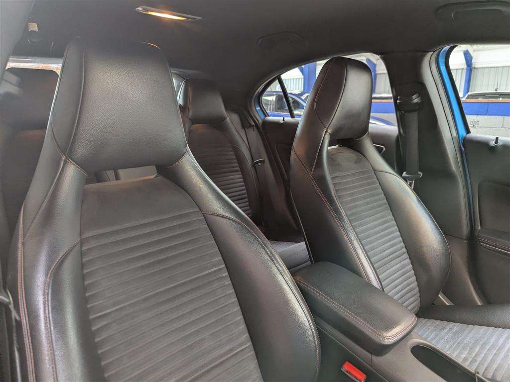 <p>2013 MERCEDES-BENZ A180 BLUE-CY AMG SPORT CD</p>