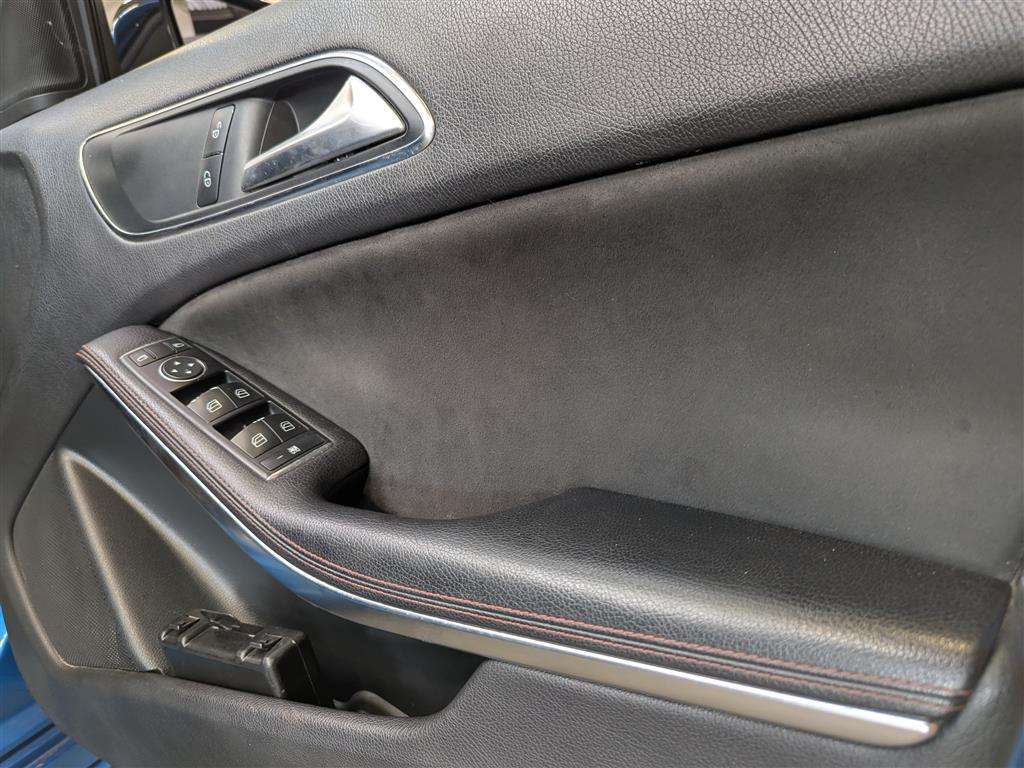 <p>2013 MERCEDES-BENZ A180 BLUE-CY AMG SPORT CD</p>