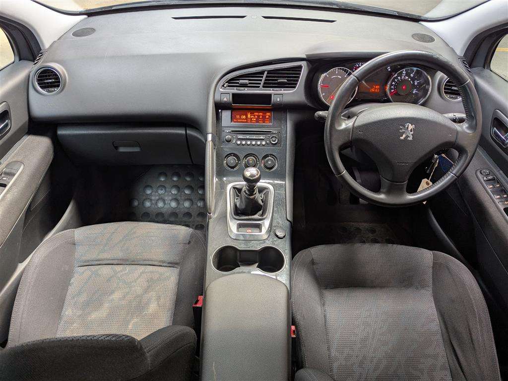 <p>2011 PEUGEOT 3008 SPORT HDI</p>
