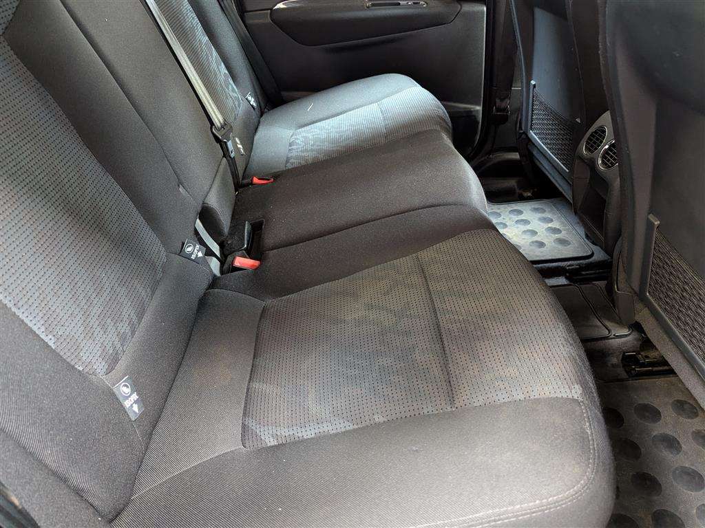 <p>2011 PEUGEOT 3008 SPORT HDI</p>