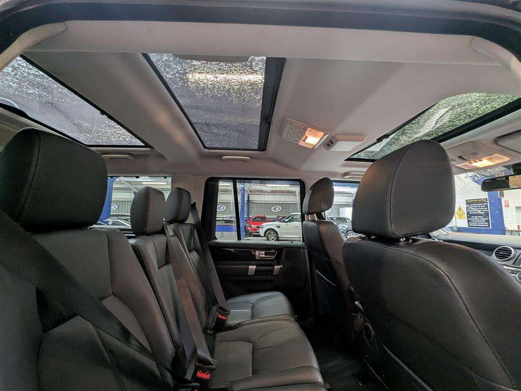 <p>2011 LAND ROVER DISCOVERY HSE SDV6 AUTO</p>