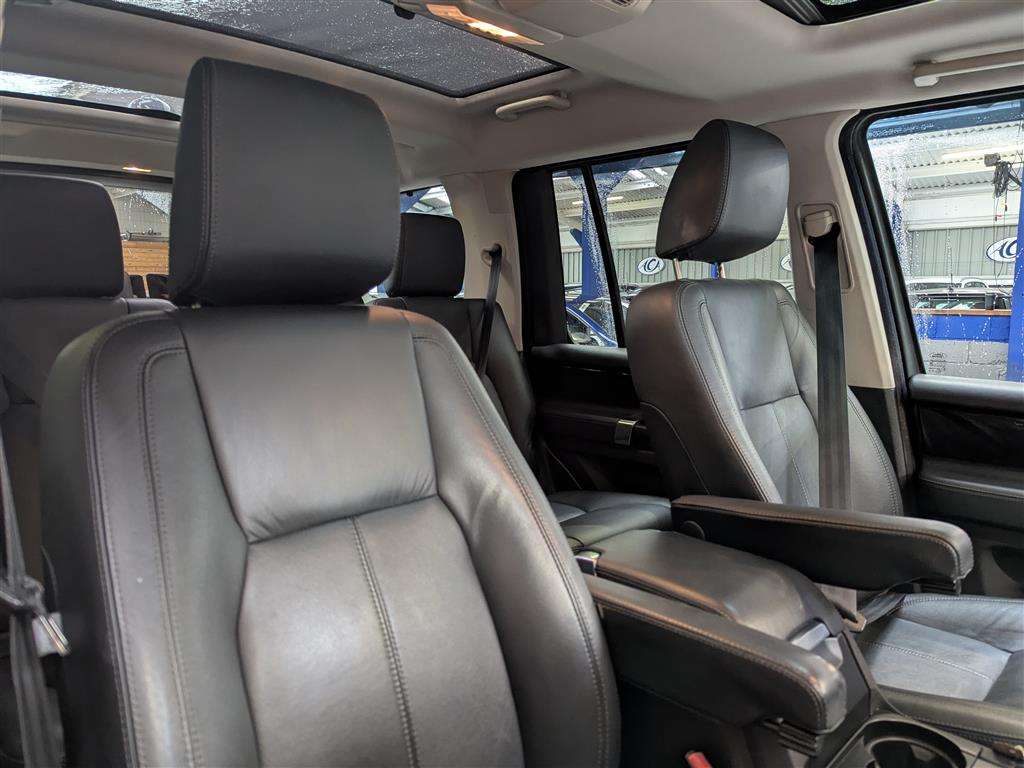 <p>2011 LAND ROVER DISCOVERY HSE SDV6 AUTO</p>