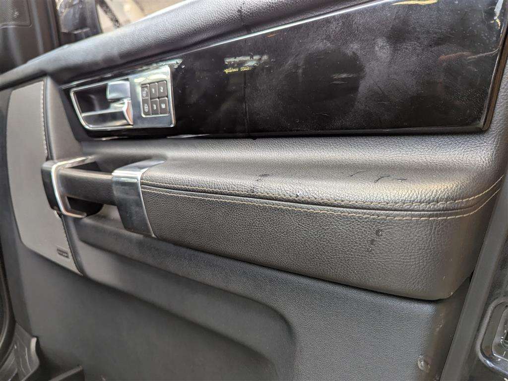 <p>2011 LAND ROVER DISCOVERY HSE SDV6 AUTO</p>