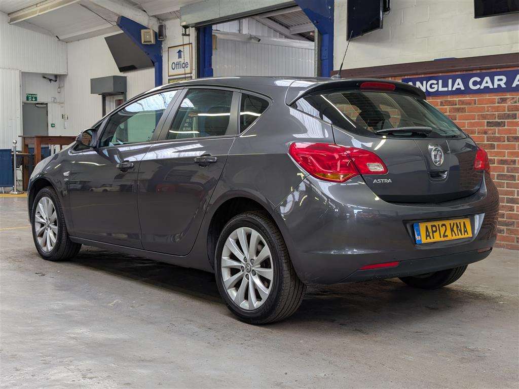 <p>2012 VAUXHALL ASTRA ACTIVE</p>