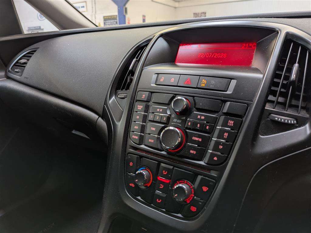 <p>2012 VAUXHALL ASTRA ACTIVE</p>
