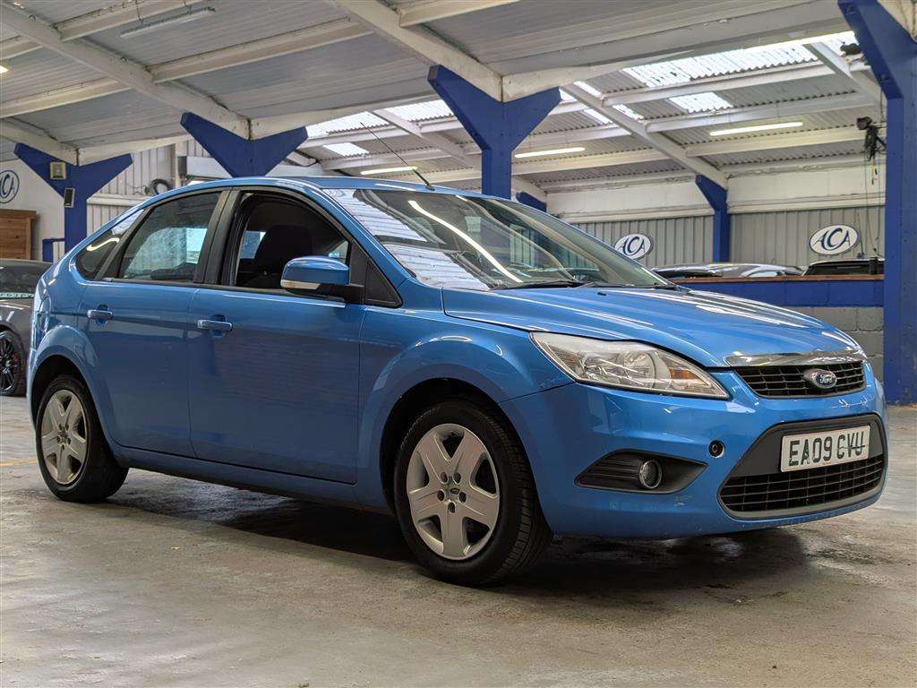 <p>2009 FORD FOCUS STYLE 100</p>