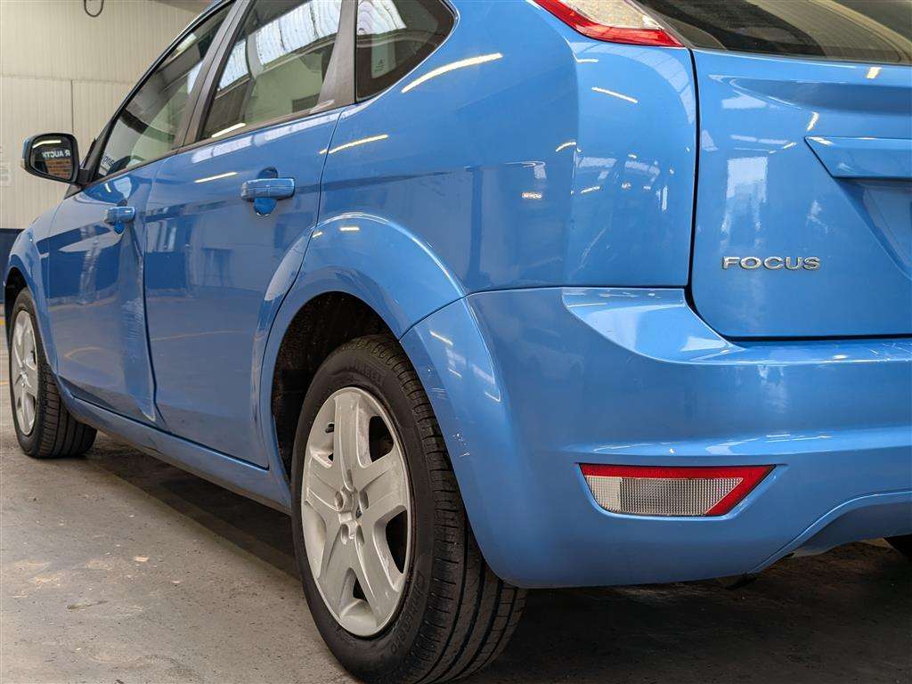 <p>2009 FORD FOCUS STYLE 100</p>