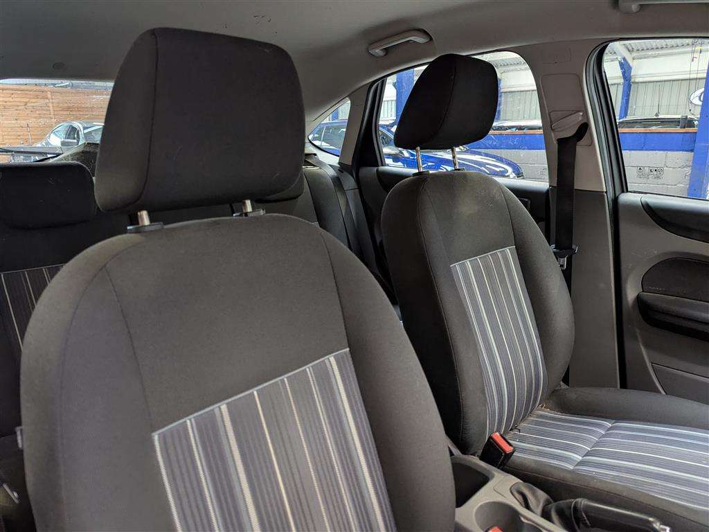 <p>2009 FORD FOCUS STYLE 100</p>