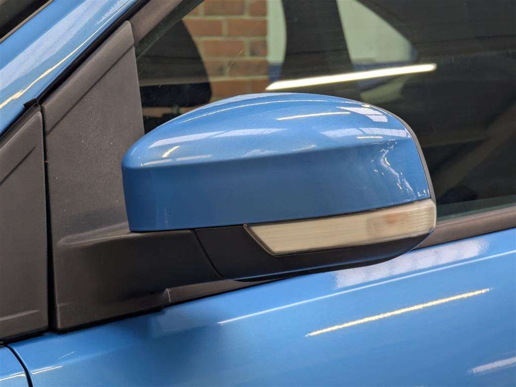 <p>2009 FORD FOCUS STYLE 100</p>