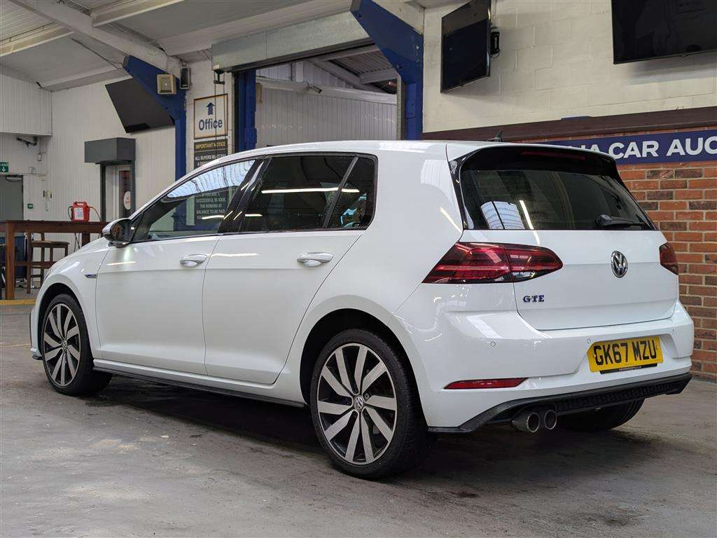 <p>2017 VOLKSWAGEN GOLF GTE ADVANCE S-A</p>