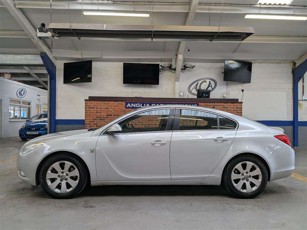 <p>2011 VAUXHALL INSIGNIA SRI NAV CDTI A</p>