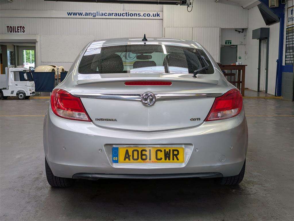 <p>2011 VAUXHALL INSIGNIA SRI NAV CDTI A</p>