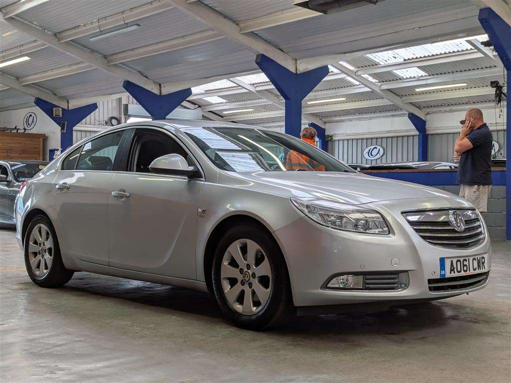 <p>2011 VAUXHALL INSIGNIA SRI NAV CDTI A</p>