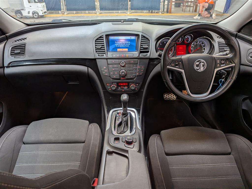 <p>2011 VAUXHALL INSIGNIA SRI NAV CDTI A</p>