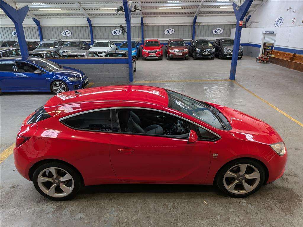 <p>2012 VAUXHALL ASTRA GTC SRI CDTI S/S</p>