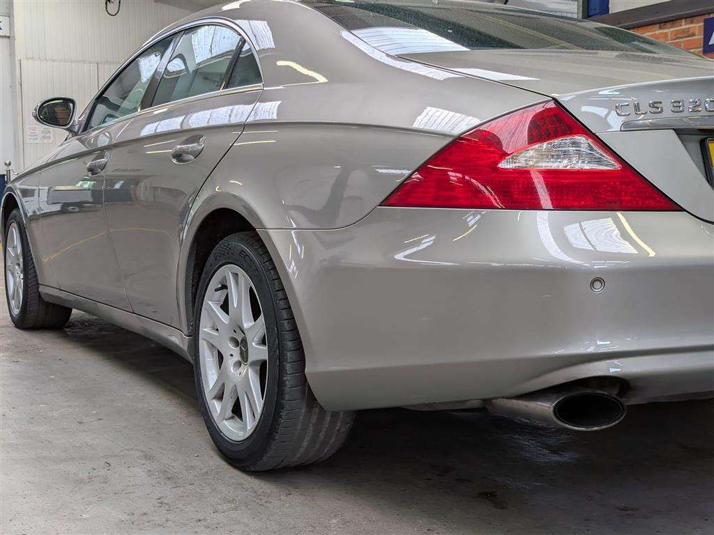 <p>2007 MERCEDES CLS 320 CDI AUTO</p>
