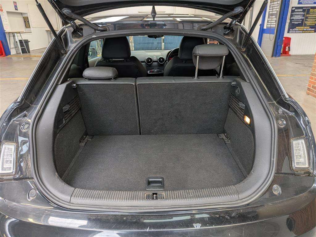 <p>2011 AUDI A1 S LINE TDI</p>