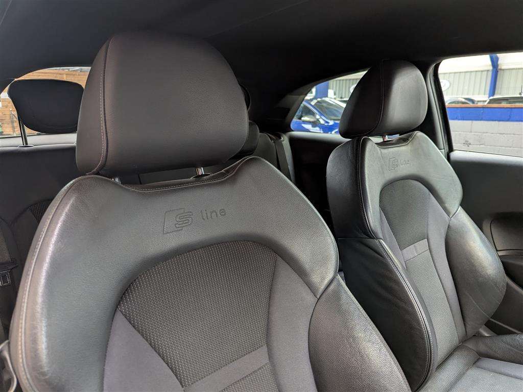 <p>2011 AUDI A1 S LINE TDI</p>