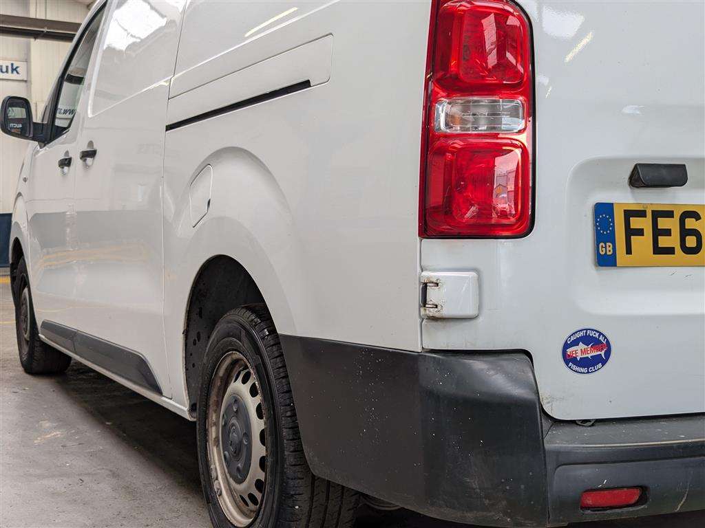 <p>2020 VAUXHALL VIVARO 2900 EDITION S/S</p>