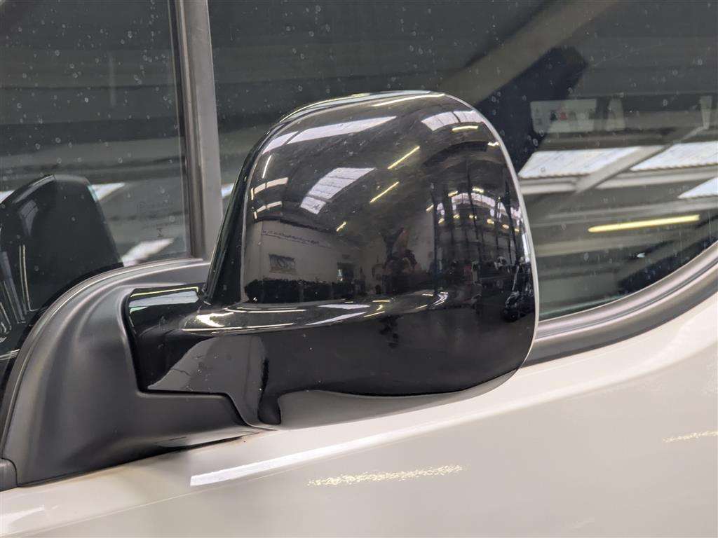 <p>2022 PEUGEOT PARTNER PROFESSIONAL PREM</p>