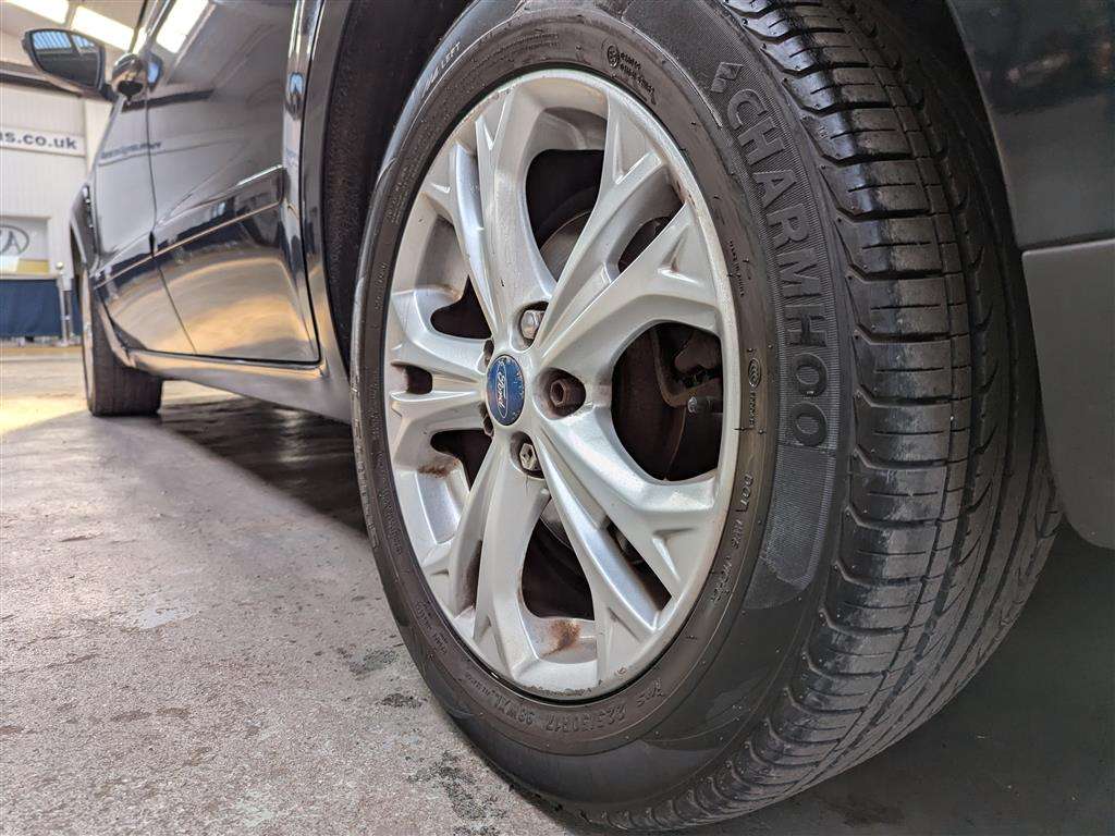<p>2010 FORD S-MAX TITANIUM TDCI</p>