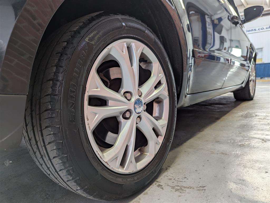 <p>2010 FORD S-MAX TITANIUM TDCI</p>