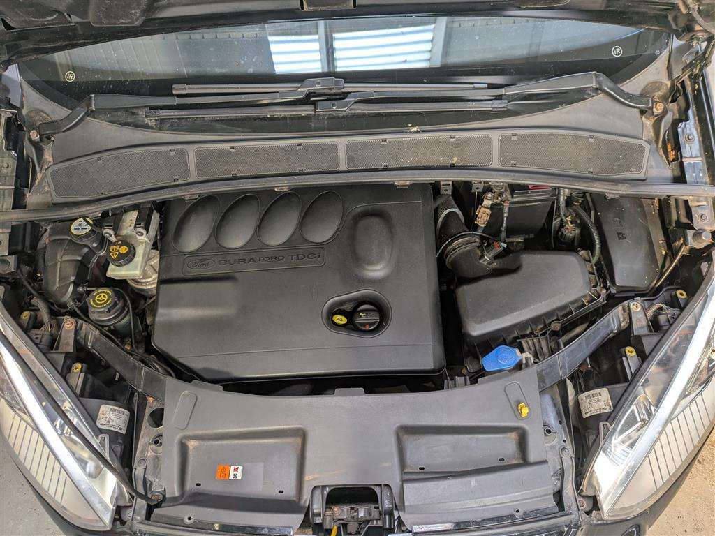 <p>2010 FORD S-MAX TITANIUM TDCI</p>