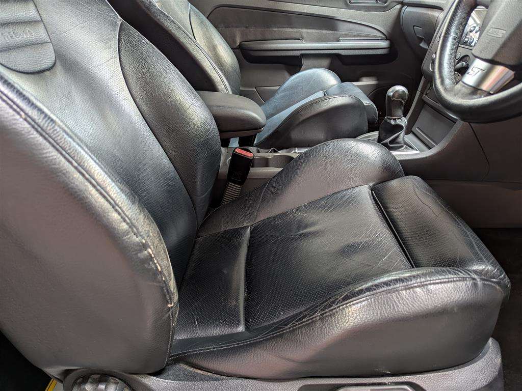<p>2006 FORD FOCUS ST-3</p>