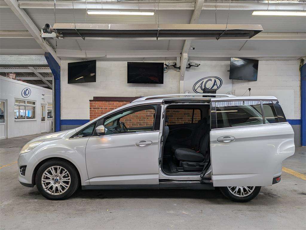 <p>2011 FORD GRAND C-MAX TITANIUM TDCI</p>