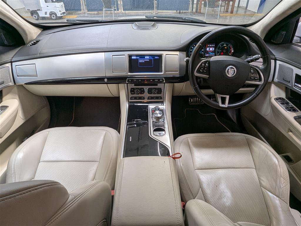 <p>2012 JAGUAR XF S PORTFOLIO V6 D AUTO</p>