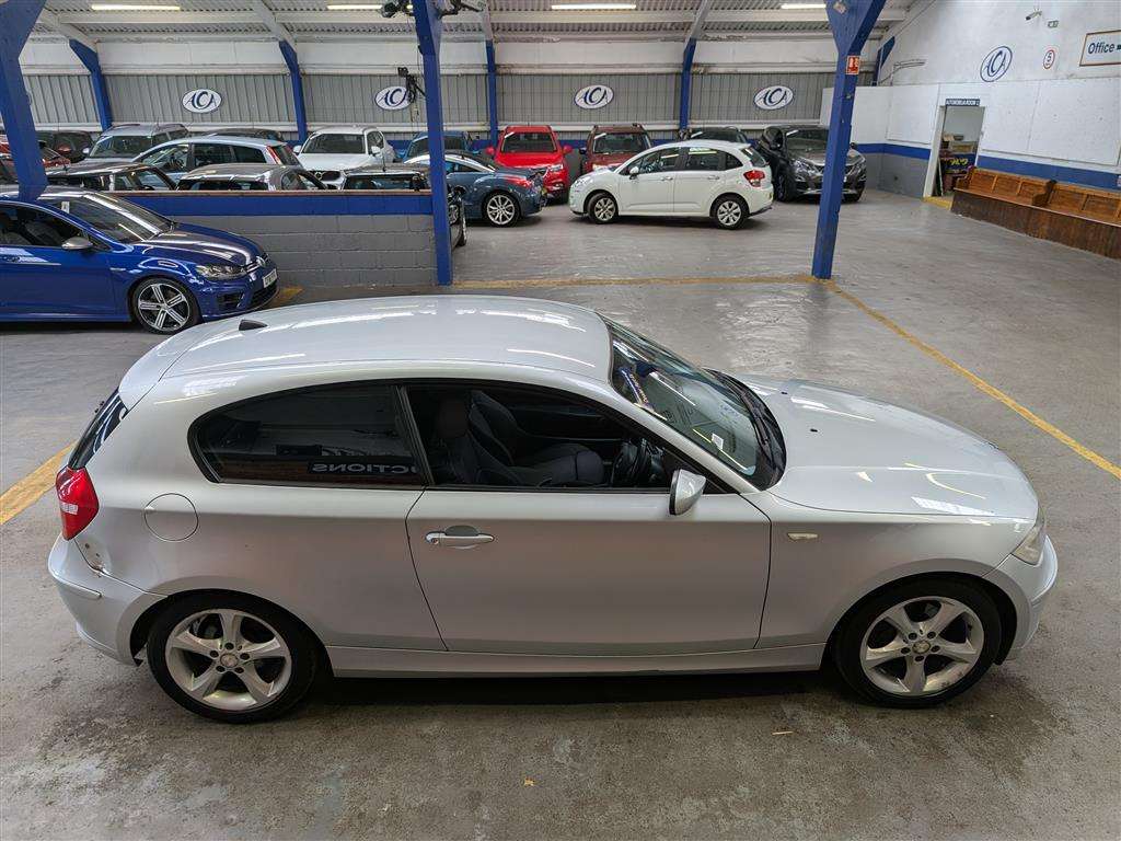 <p>2009 BMW 116I SPORT AUTO</p>