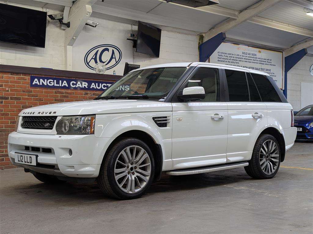 <p>2010 LAND ROVER RANGE ROVER SP HSE TDV6 A</p>