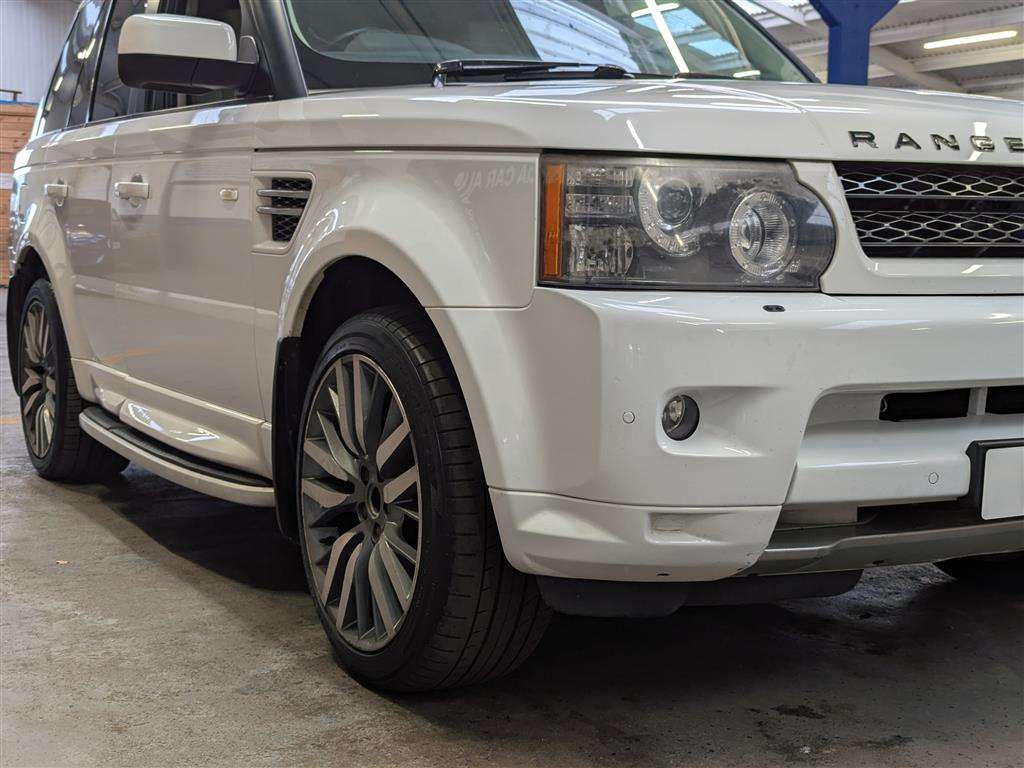 <p>2010 LAND ROVER RANGE ROVER SP HSE TDV6 A</p>