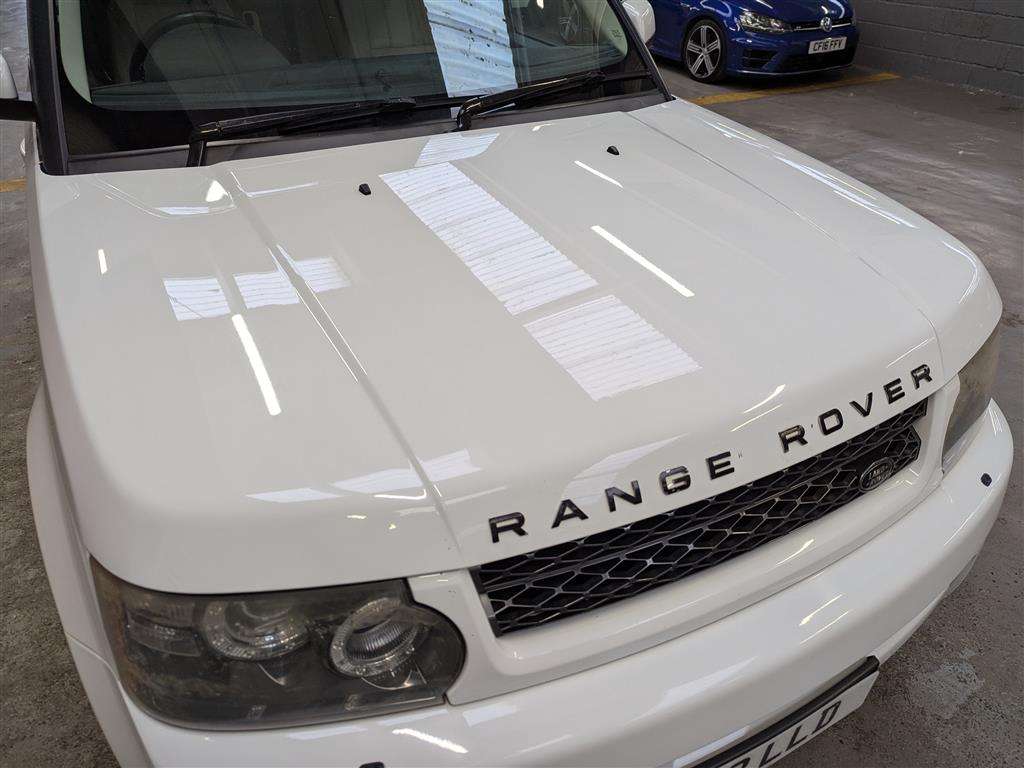 <p>2010 LAND ROVER RANGE ROVER SP HSE TDV6 A</p>