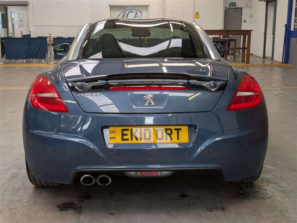 <p>2010 PEUGEOT RCZ GT THP 156</p>
