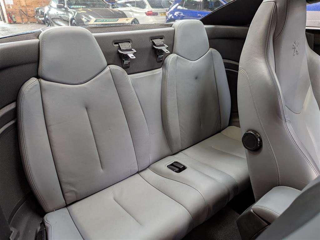 <p>2010 PEUGEOT RCZ GT THP 156</p>