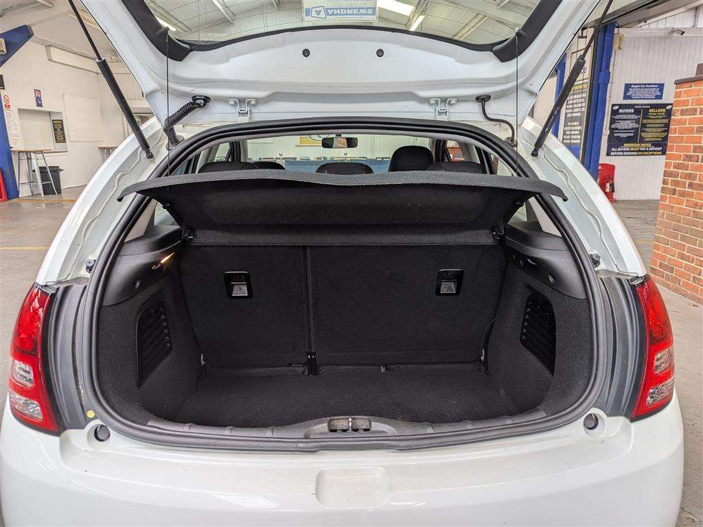 <p>2013 CITROEN C3 VTR+ HDI</p>