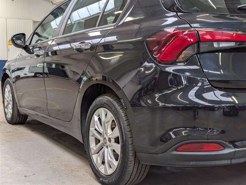 <p>2018 FIAT TIPO EASY + T-JET</p>