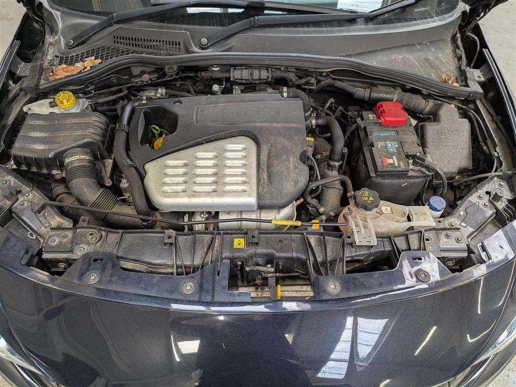 <p>2018 FIAT TIPO EASY + T-JET</p>