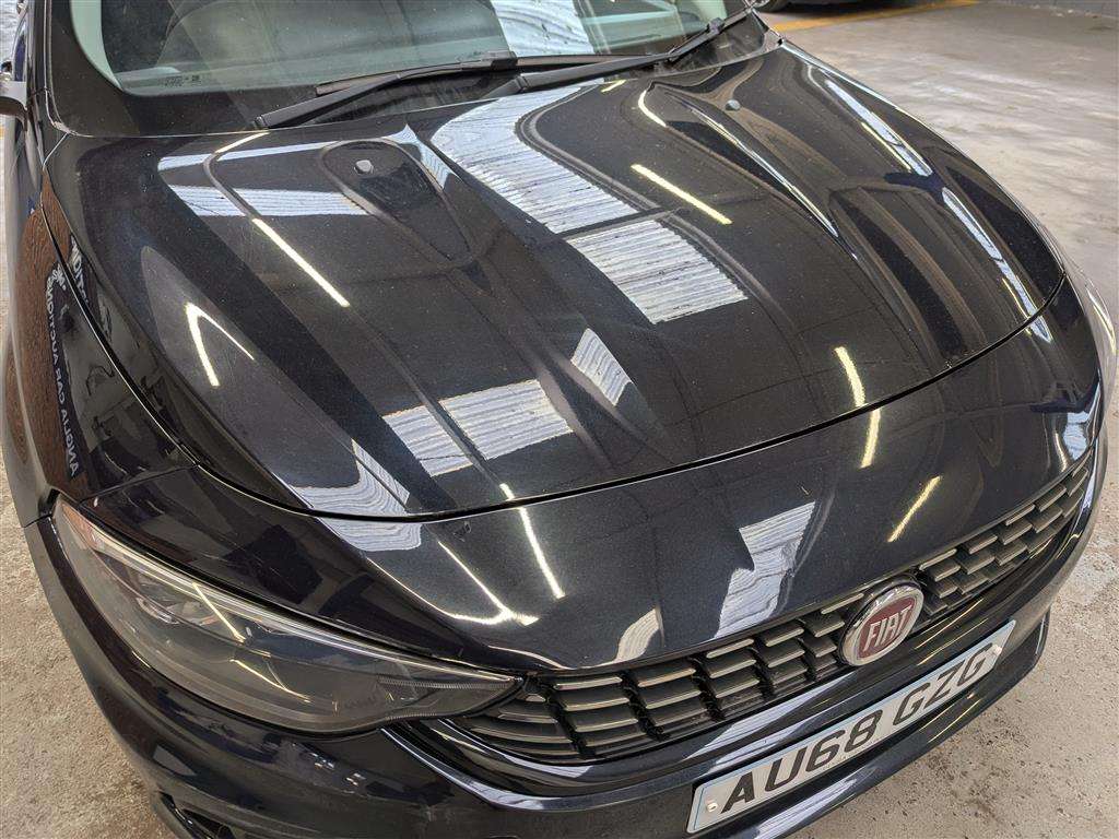 <p>2018 FIAT TIPO EASY + T-JET</p>