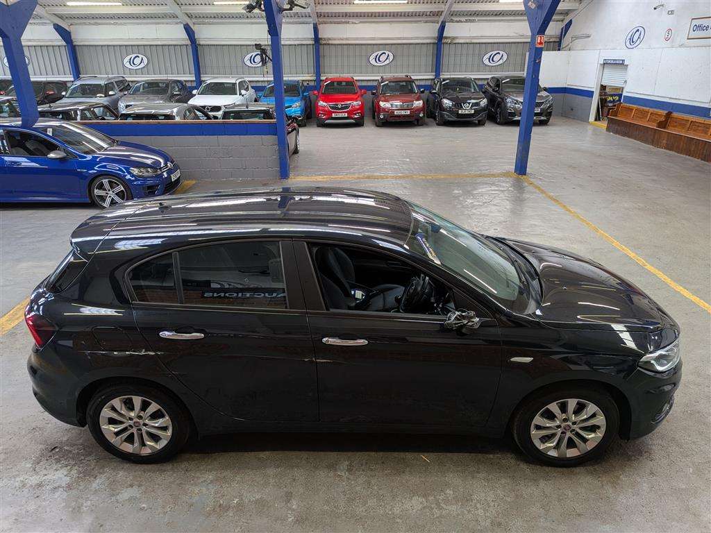 <p>2018 FIAT TIPO EASY + T-JET</p>