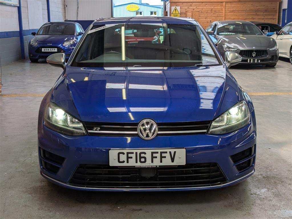 <p>2016 VOLKSWAGEN GOLF R DSG</p>