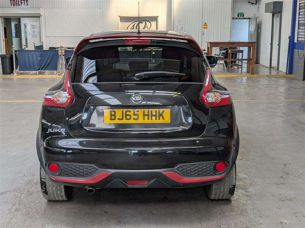 <p>2015 NISSAN JUKE TEKNA DIG-T</p>