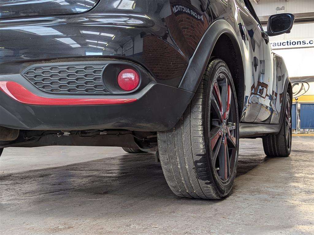 <p>2015 NISSAN JUKE TEKNA DIG-T</p>