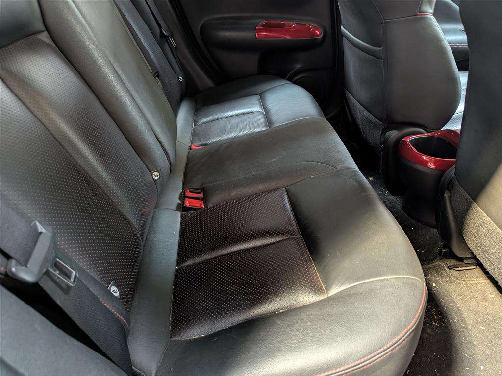 <p>2015 NISSAN JUKE TEKNA DIG-T</p>